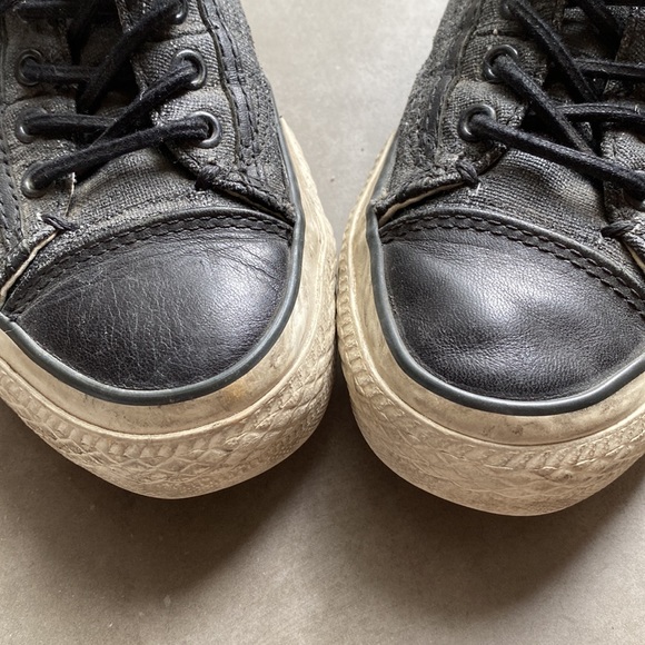 John Varvatos mens size 4 | Womens size 6 - Picture 3 of 6